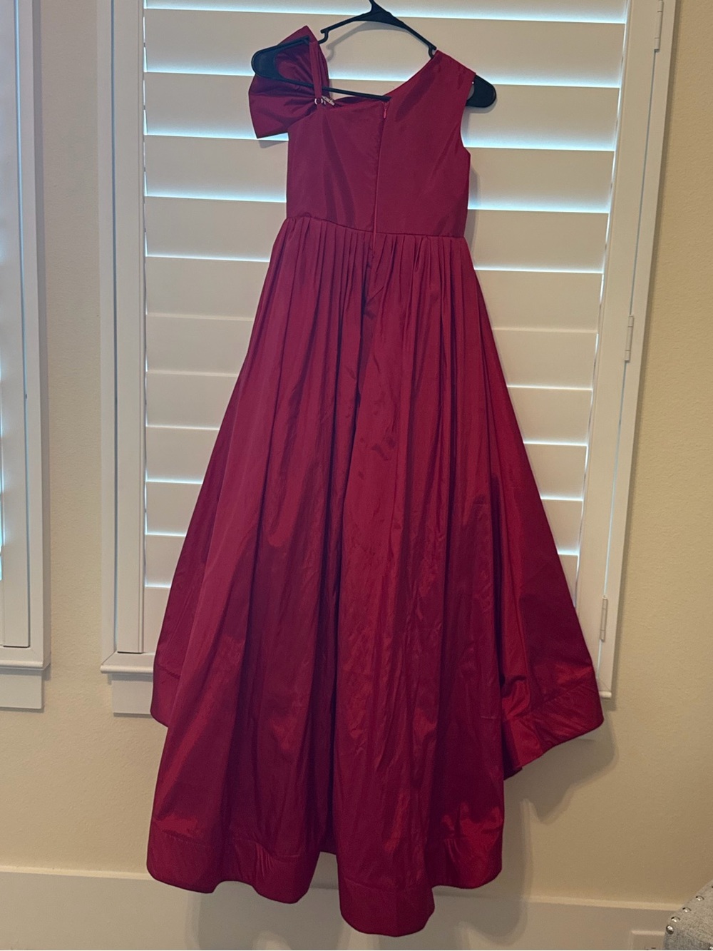 Girls' Party Dress Solid Red Color Sleeveless Performance Wedding - Picture 3 of 12